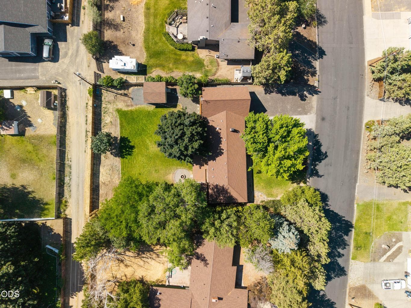 Photo of 1730 SW Canyon Drive 61 of 72