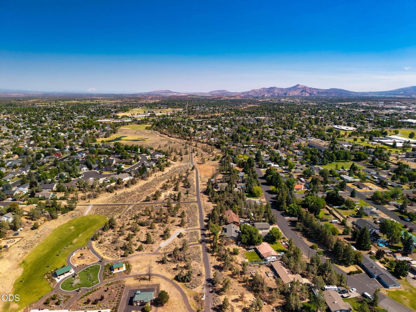 Photo of 1730 SW Canyon Drive 69 of 72