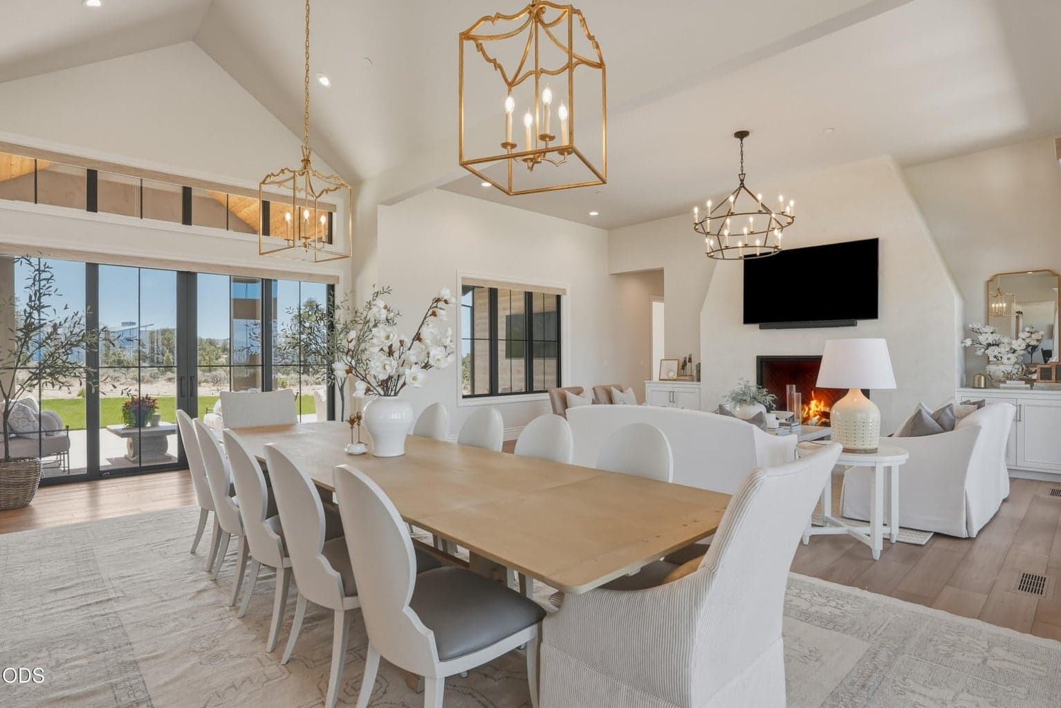 Light and Bright Interior