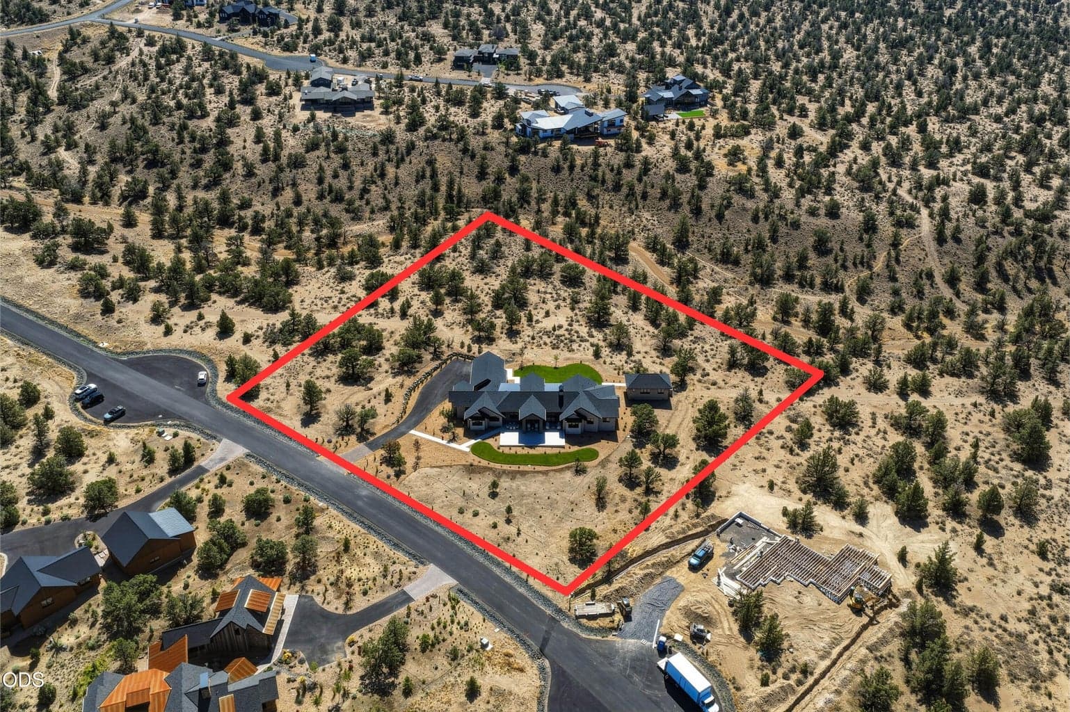 Double Lot Offers Privacy and Space