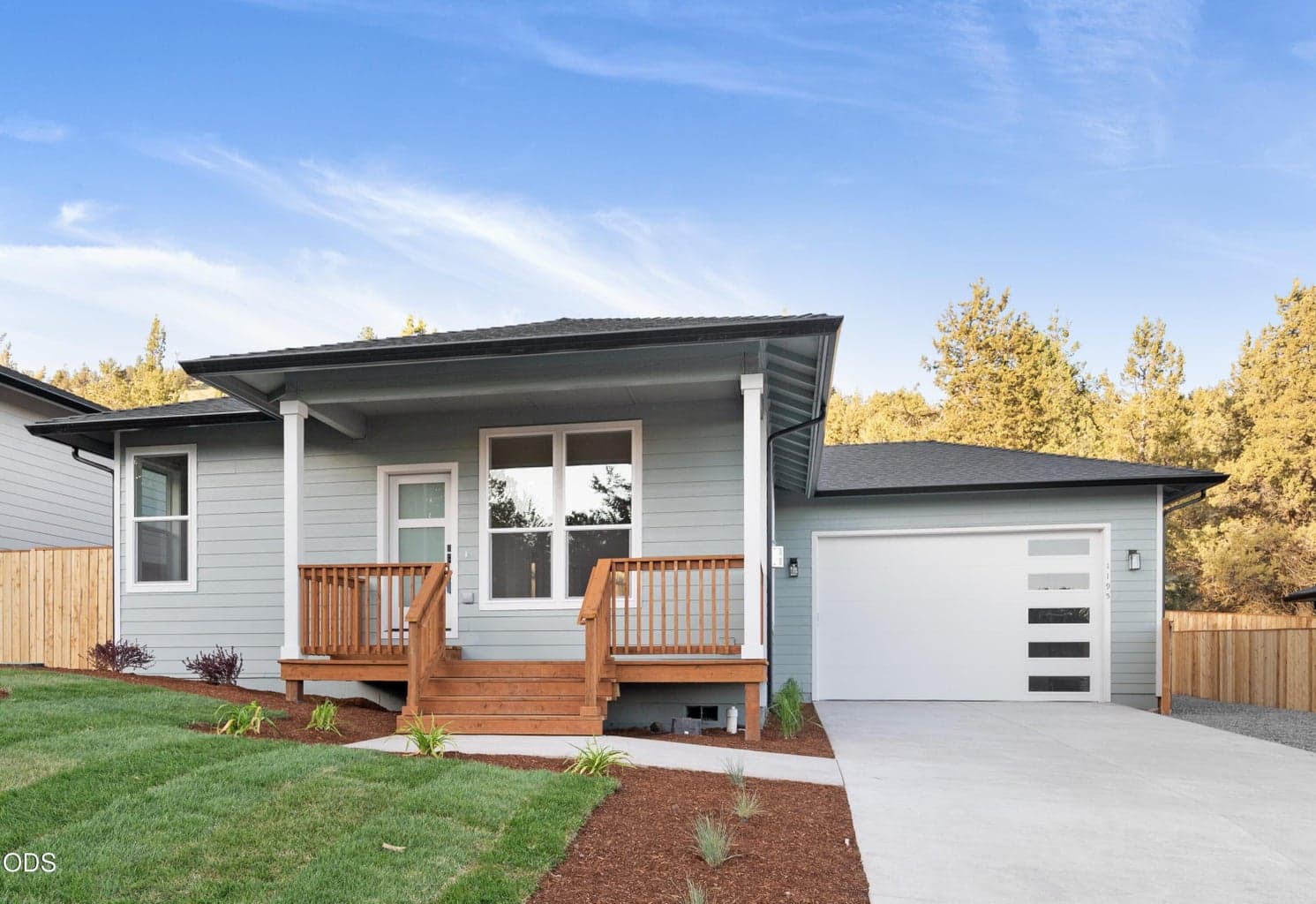 Photo of 1178 Ridge Drive 1 of 15