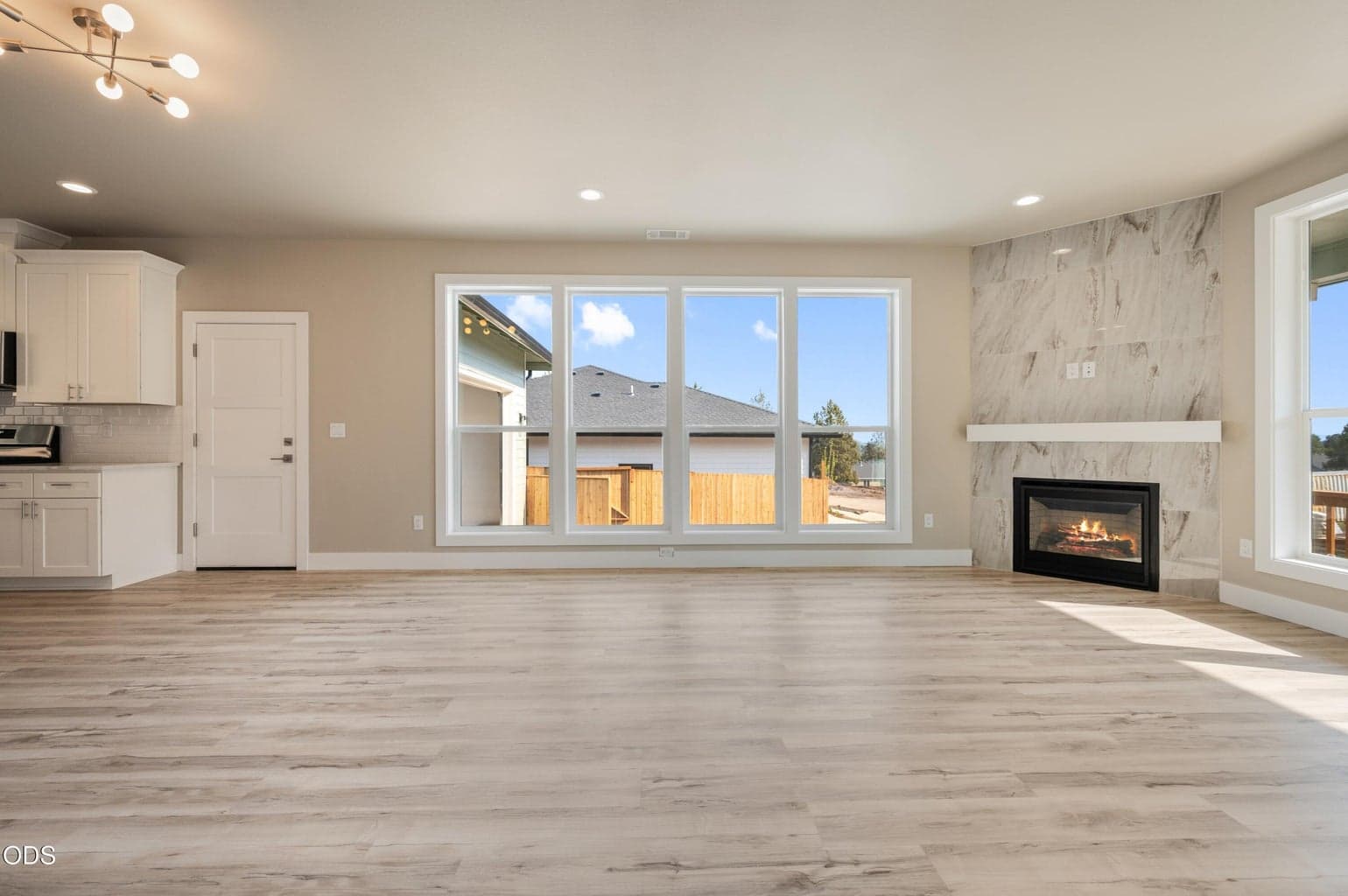 Photo of 1178 Ridge Drive 5 of 15