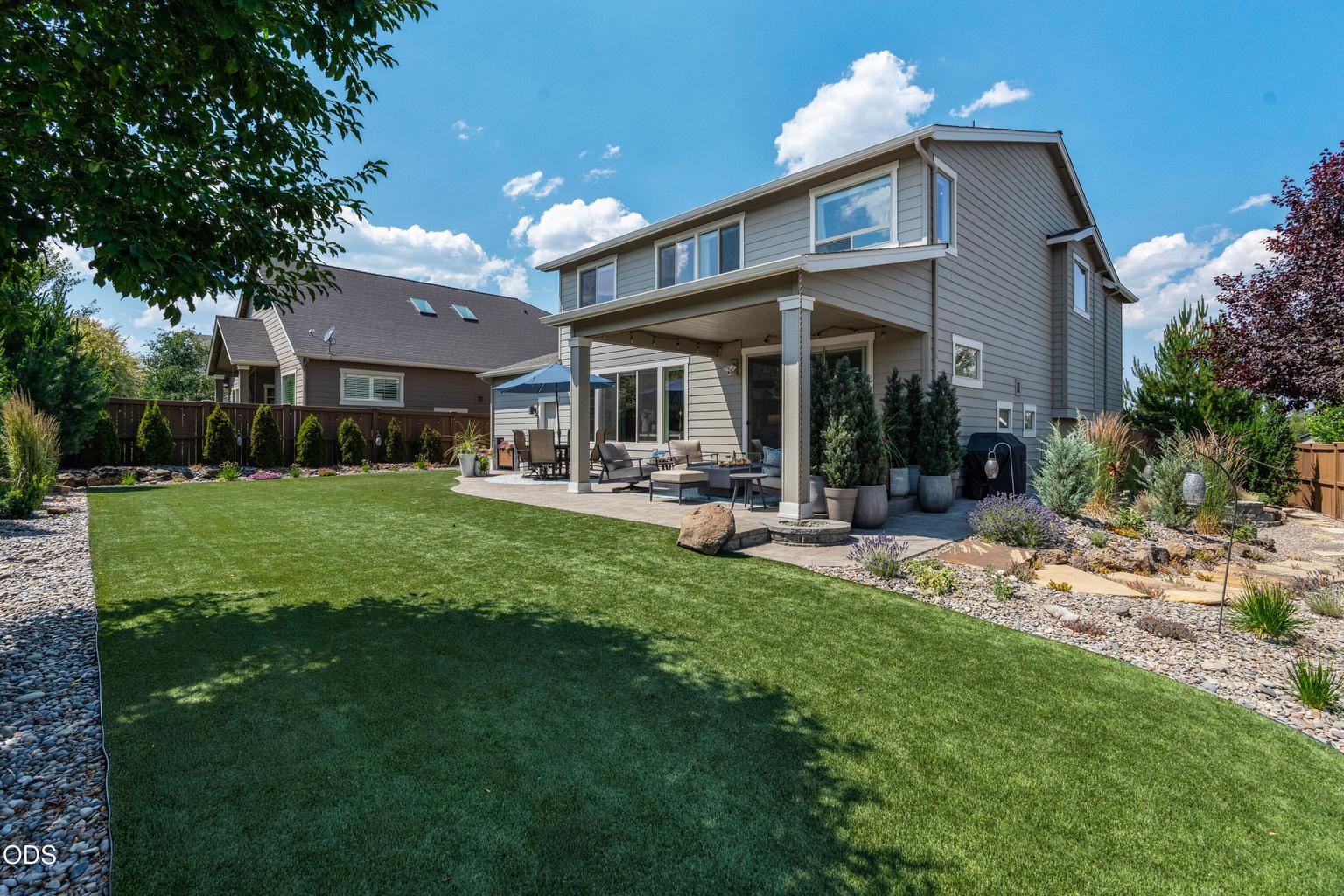 Photo of 20867 SE Sunniberg Lane 6 of 61