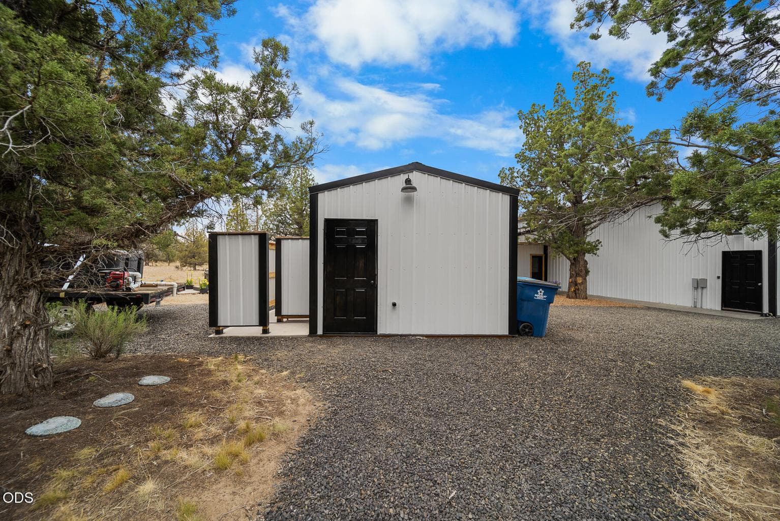 Photo of 17045 SE Ute Road 21 of 23