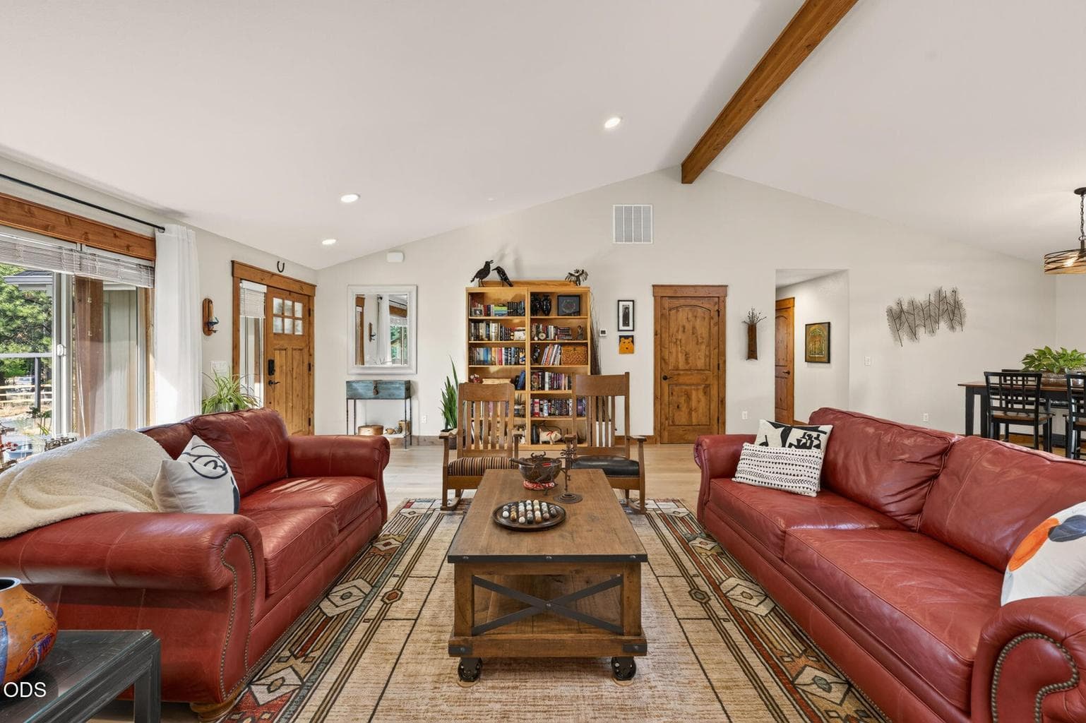 Photo of 19563 Apache Road 5 of 47