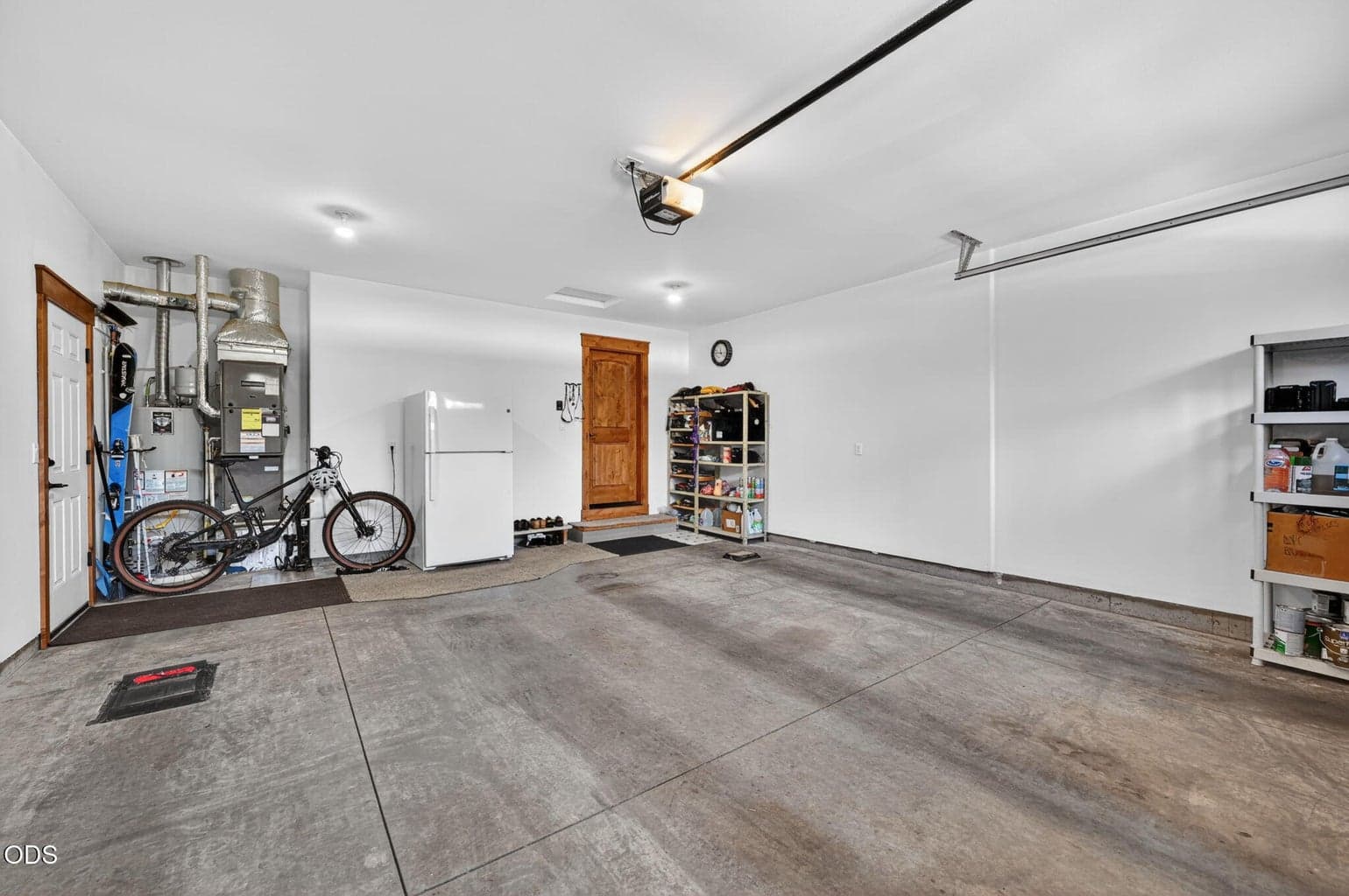 Photo of 19563 Apache Road 26 of 47