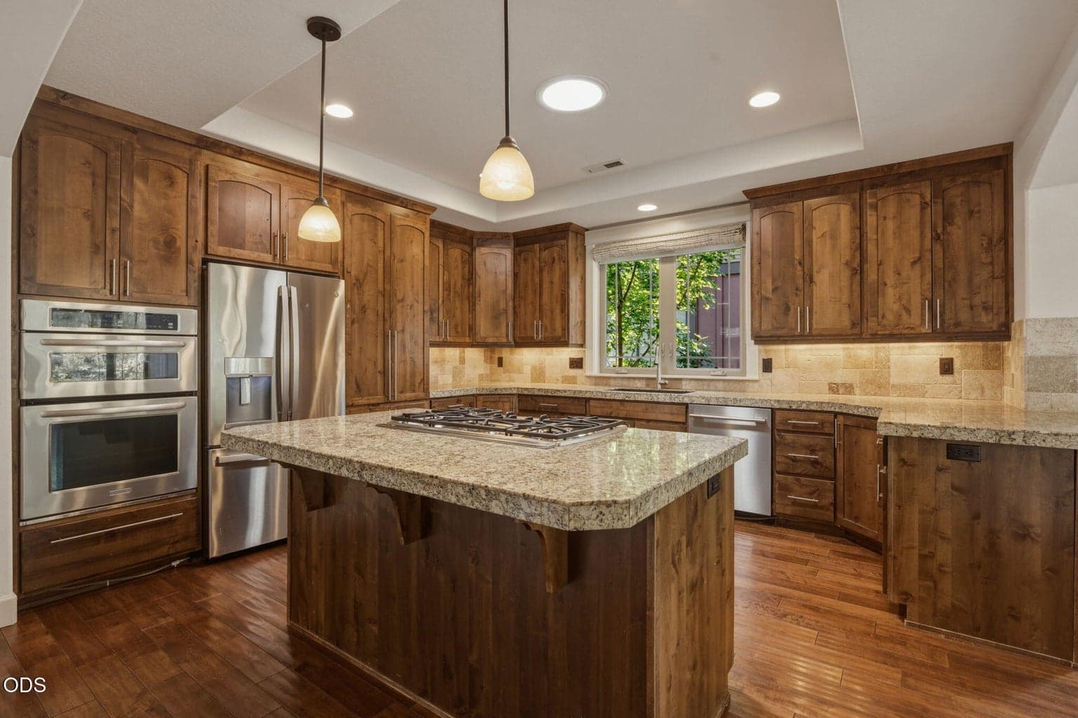 Photo of 1299 NW Ogden Avenue 9 of 27
