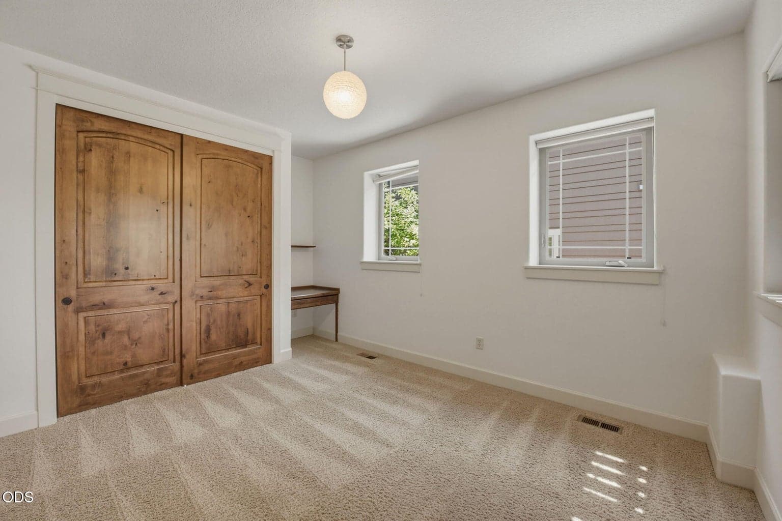 Photo of 1299 NW Ogden Avenue 19 of 27