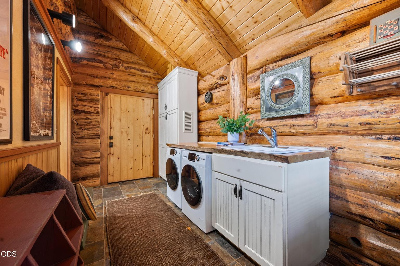 Photo of 56648 Lunar Drive 33 of 73