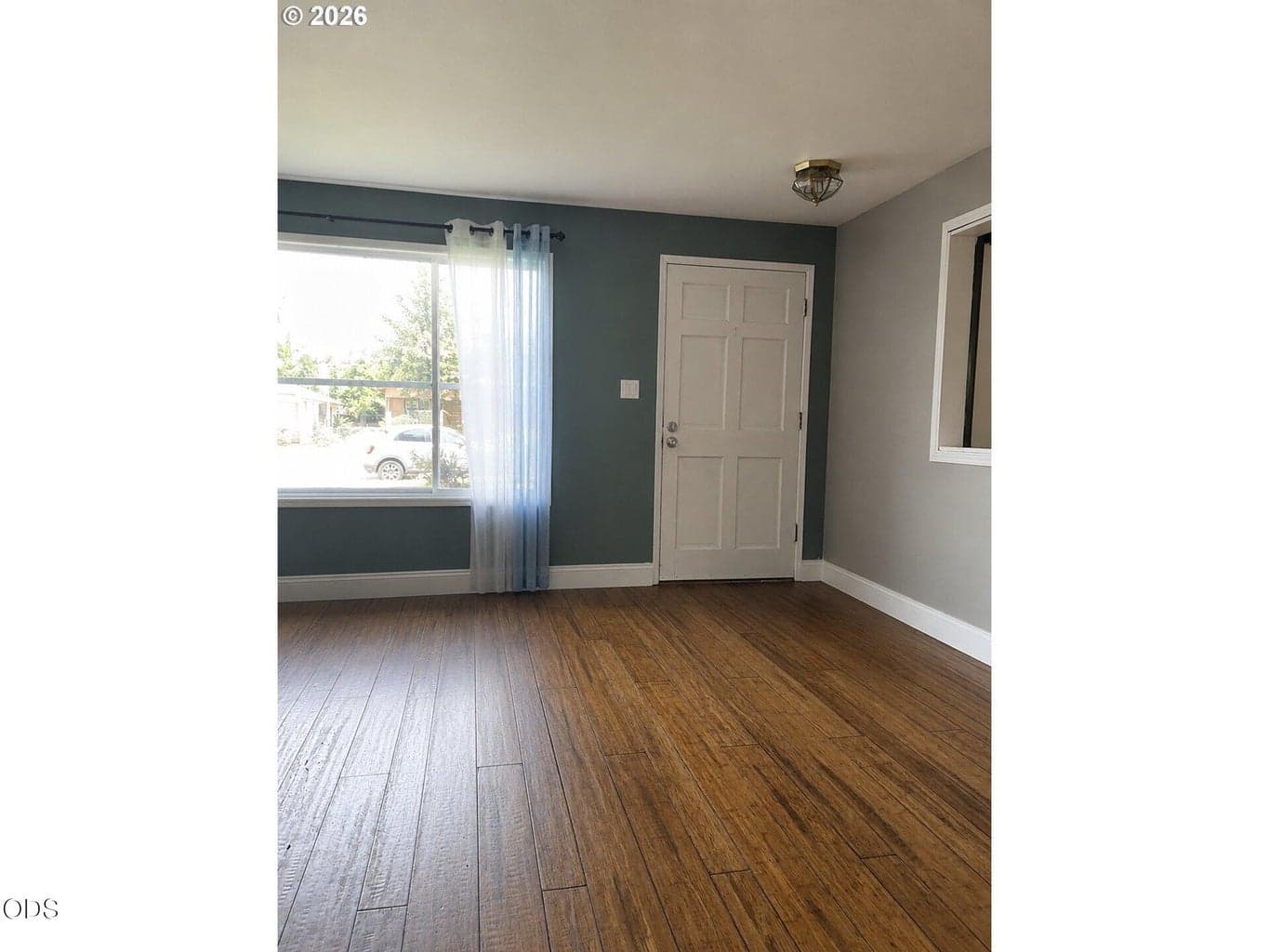 Photo of 2122 Hill Way 3 of 24