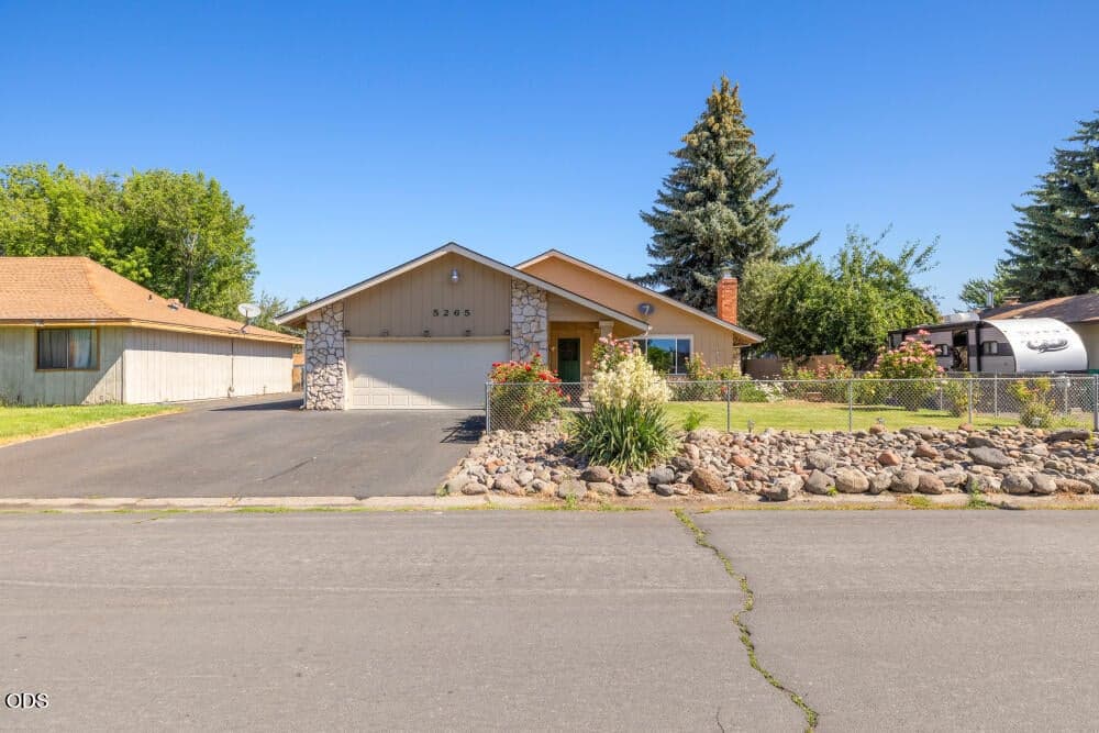 Photo of 5265 Bartlett Avenue 3 of 58