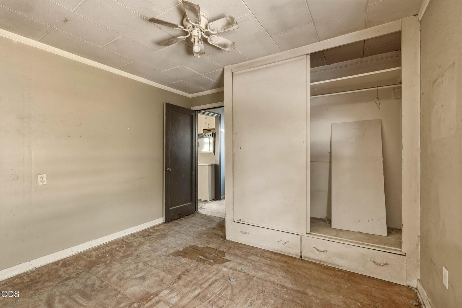 Photo of 237 SW 9th Street 19 of 37