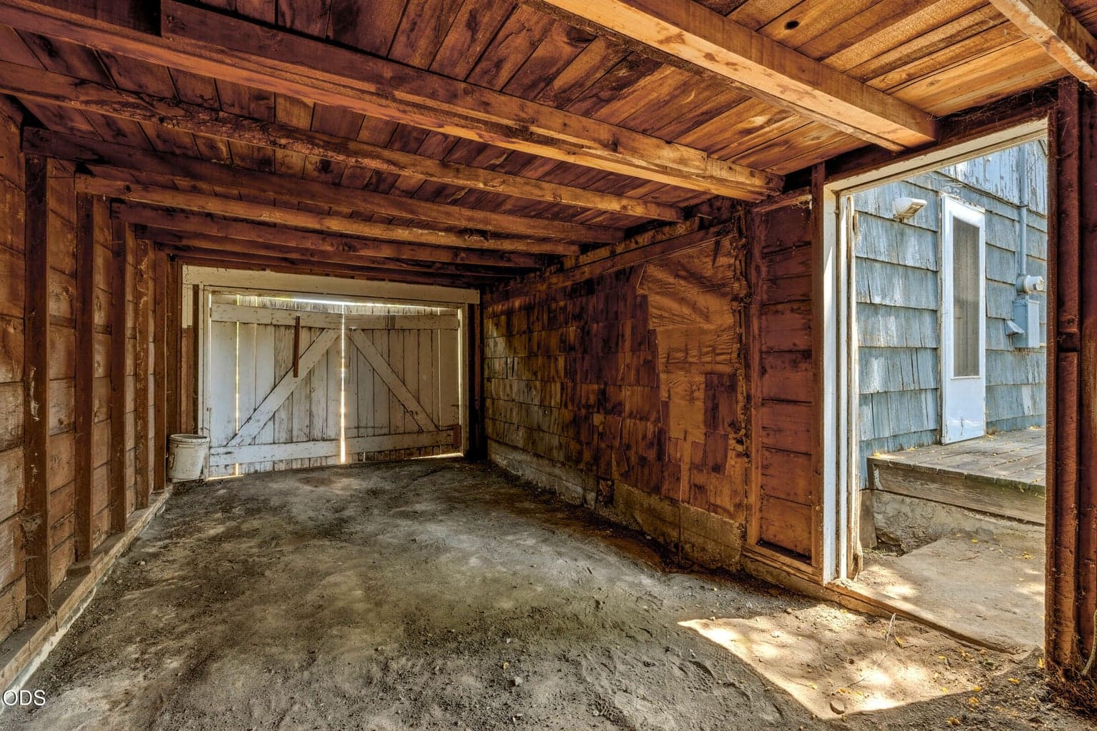 Photo of 237 SW 9th Street 27 of 37