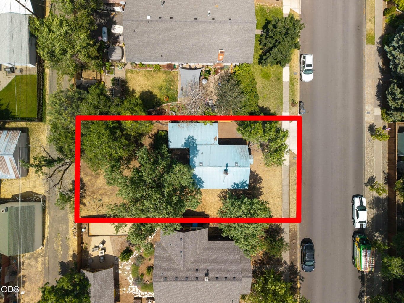 Photo of 237 SW 9th Street 7 of 37