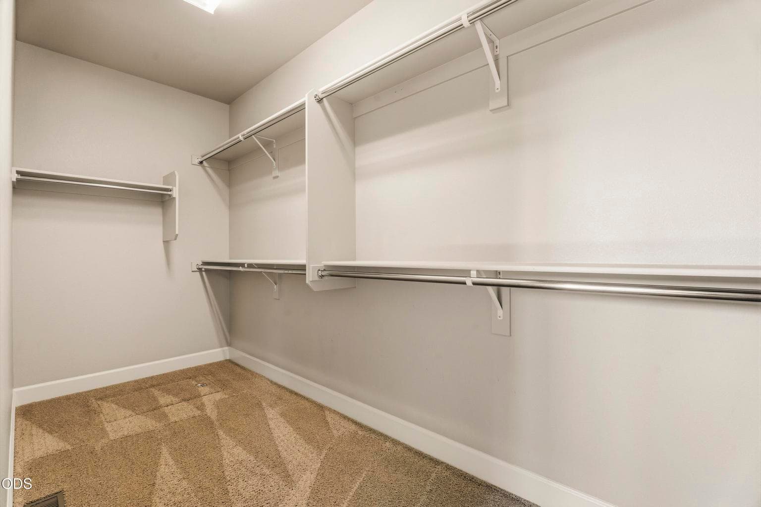Primary suite walk in closet
