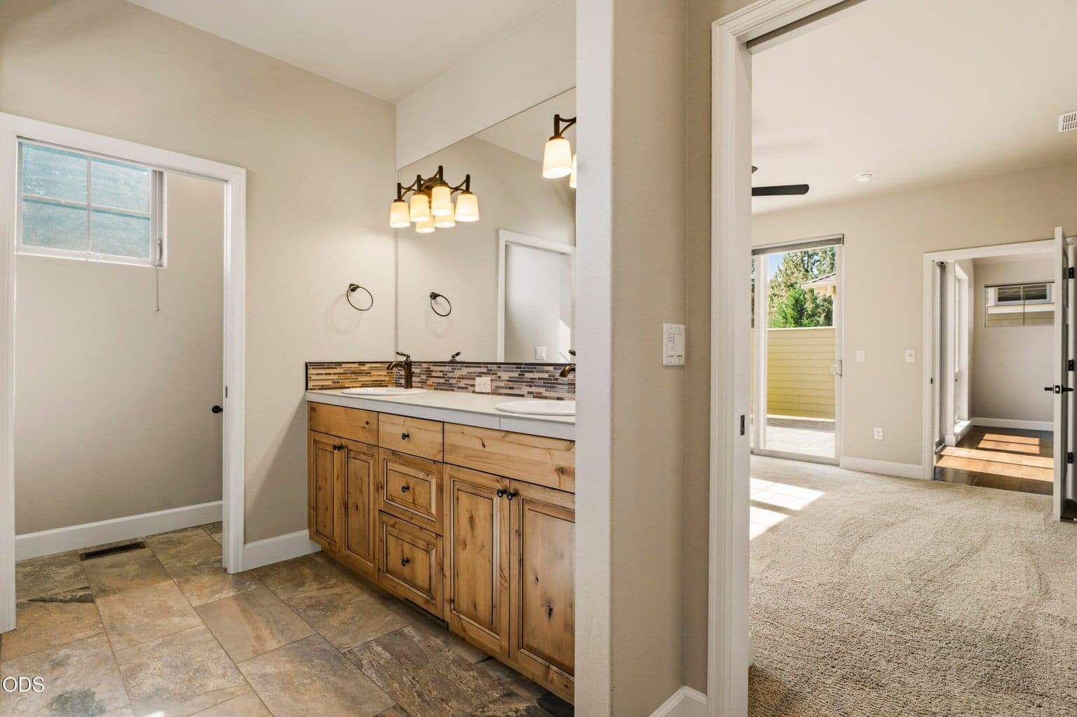 Primary suite