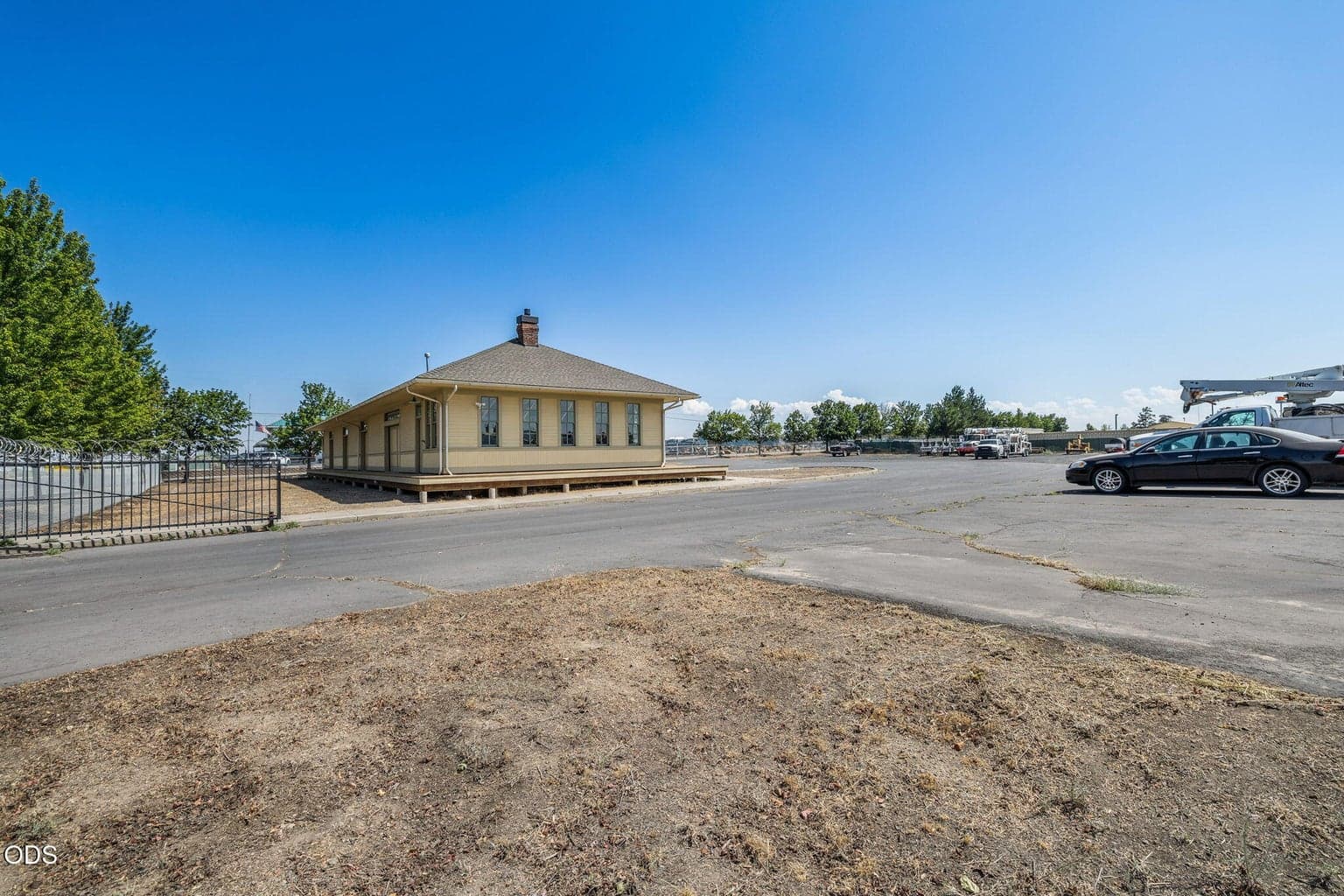 Photo of 778 11th Street 2 of 28