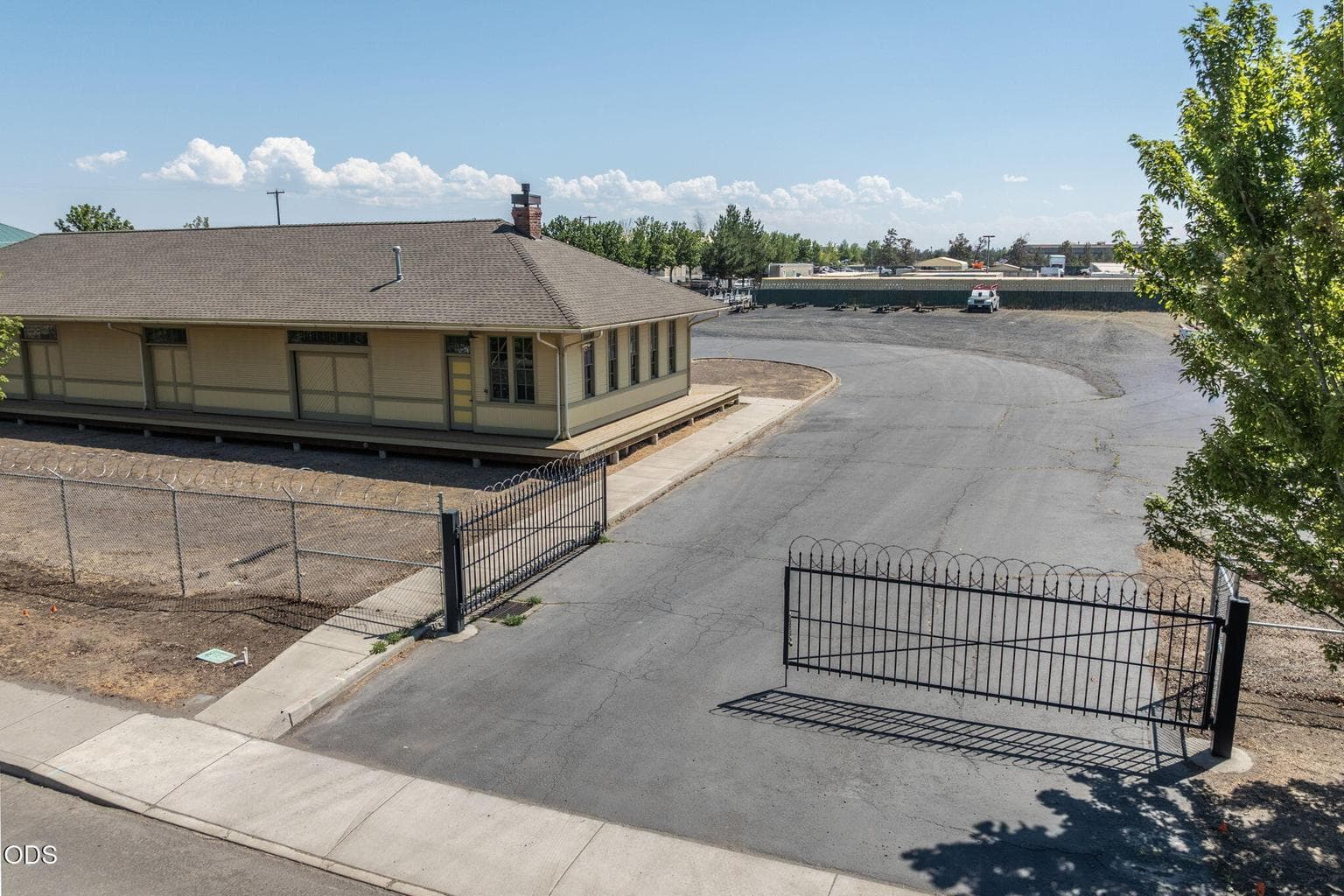 Photo of 778 NE 11th Street 21 of 28