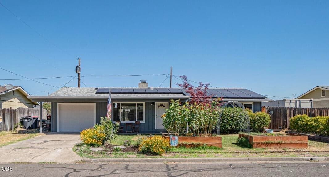 Photo of 45 Ashley Place 1 of 19