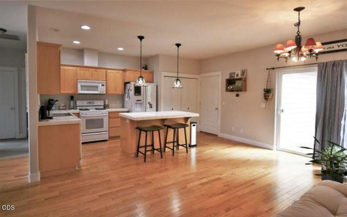 Photo of 20653 Foxborough Lane 3 of 10