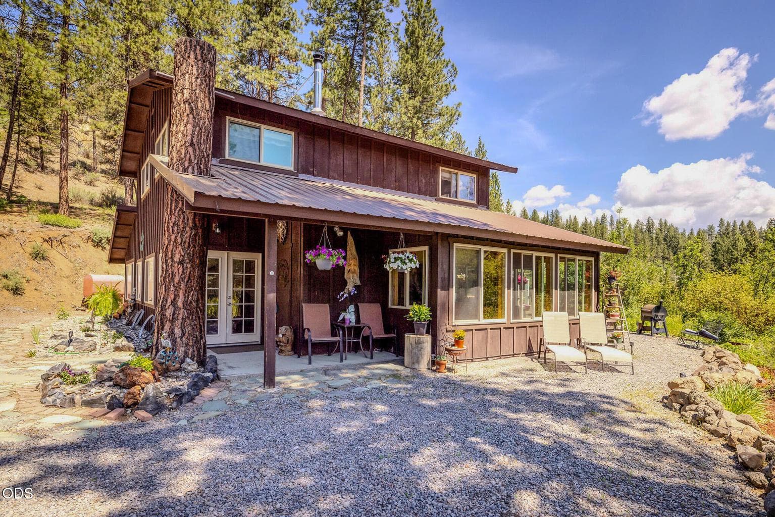Photo of 39521 Spring Trail Court 4 of 59