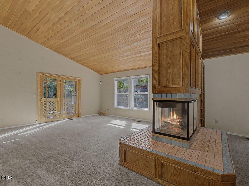 Photo of 248 Mountain View Boulevard 3 of 28