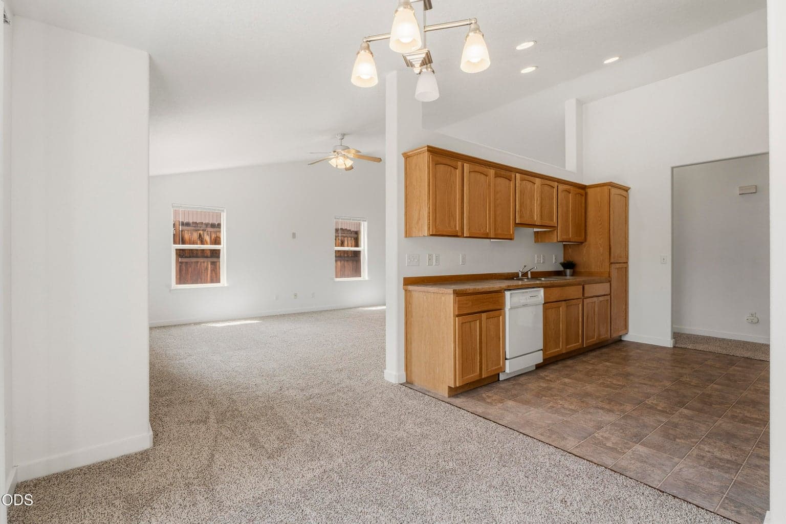 Photo of 1950 SW 36th Street 11 of 29
