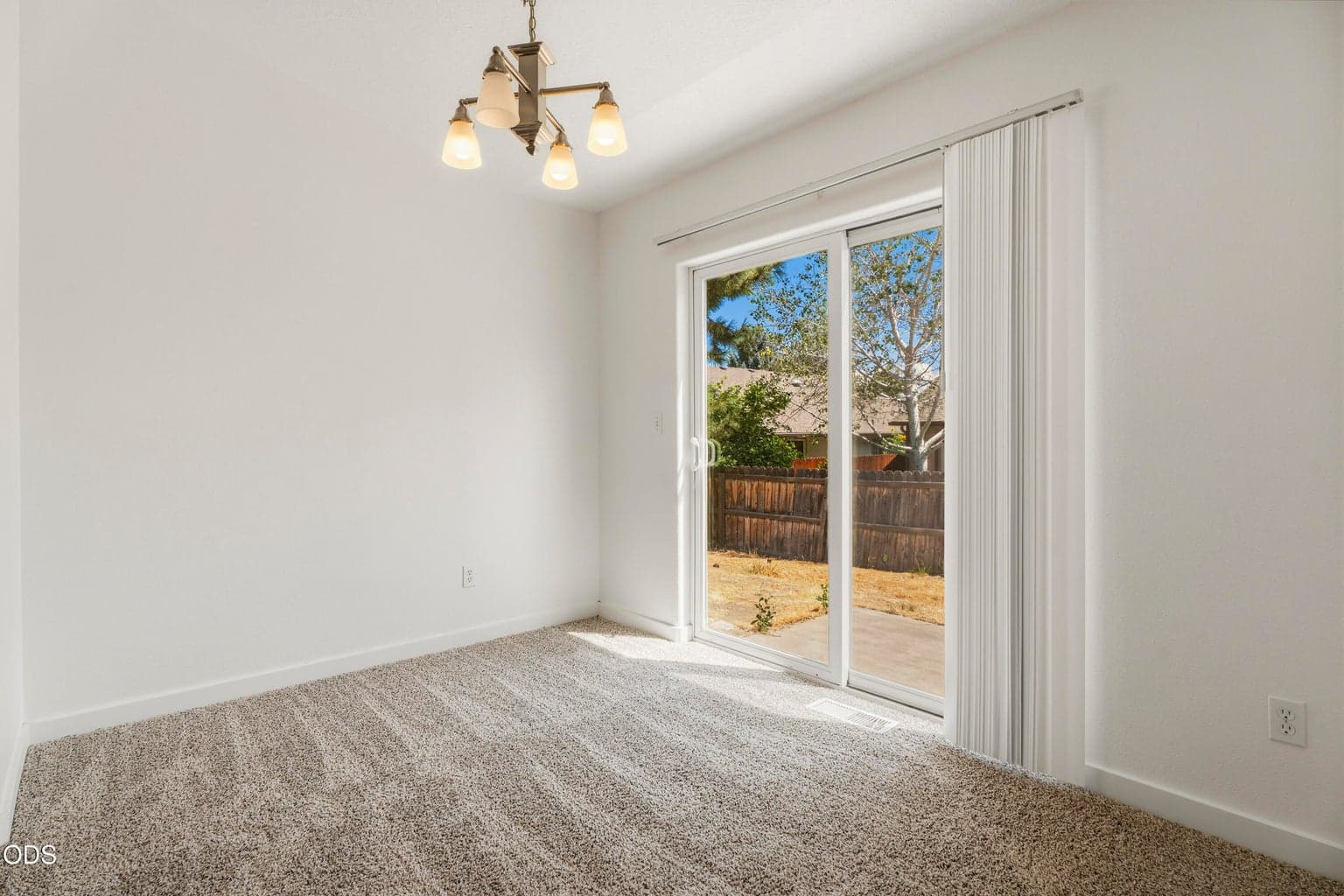 Photo of 1950 SW 36th Street 13 of 29