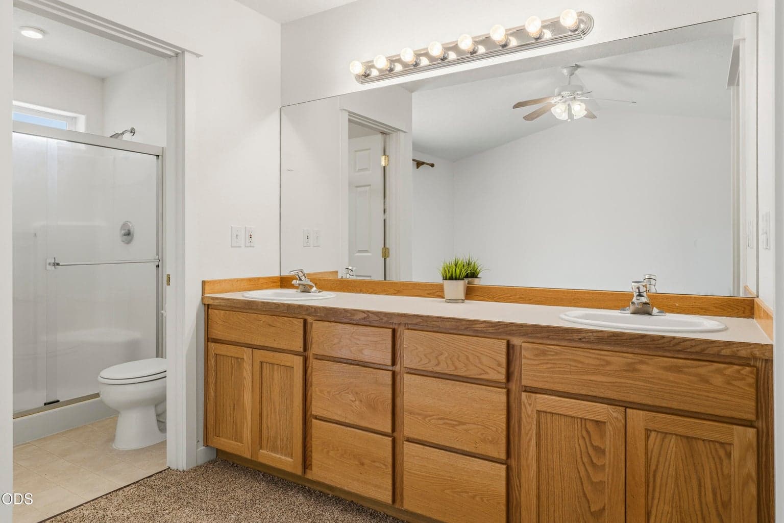 Photo of 1950 SW 36th Street 17 of 29