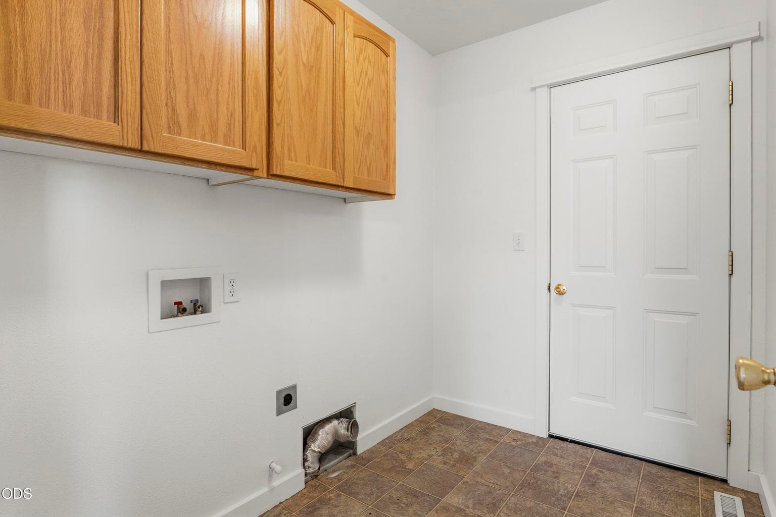 Photo of 1950 SW 36th Street 24 of 29