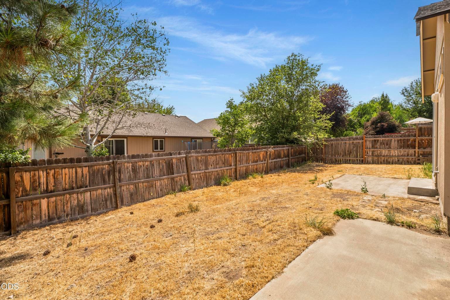 Photo of 1950 SW 36th Street 26 of 29