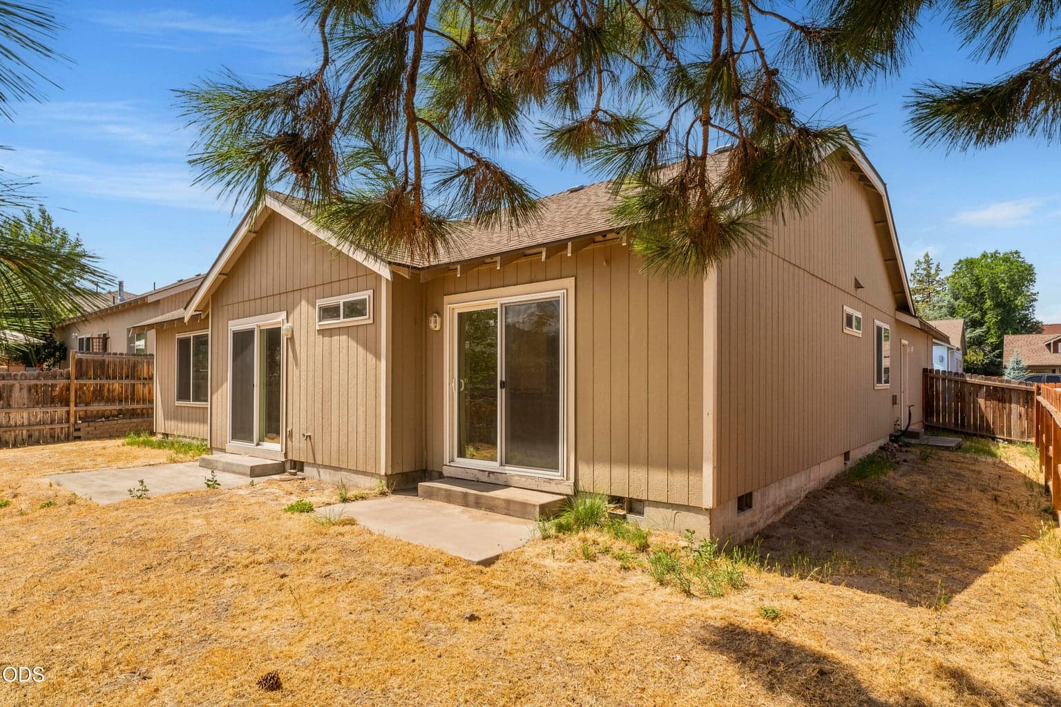 Photo of 1950 SW 36th Street 27 of 29