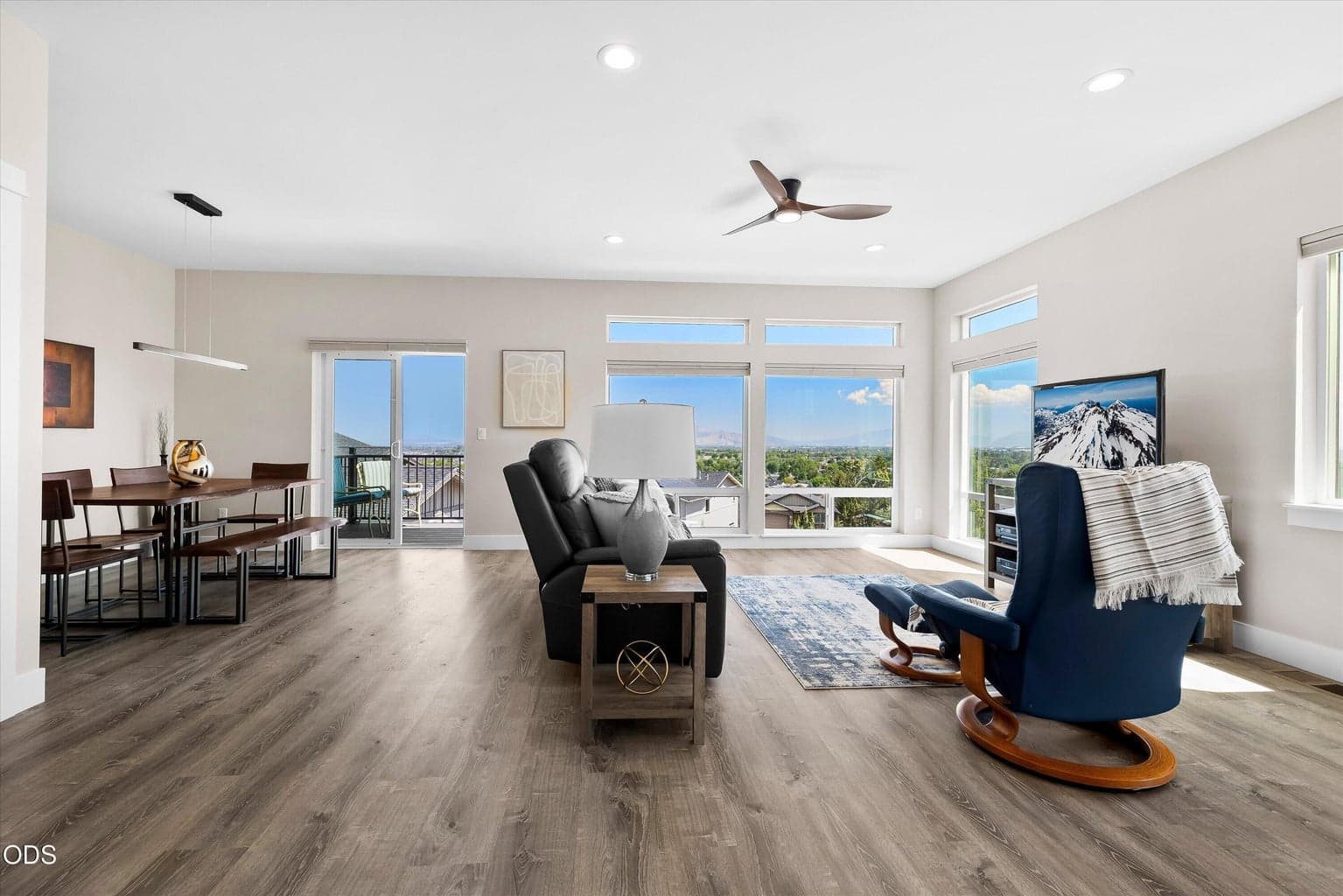 Photo of 3525 SW Hillcrest Court 19 of 59