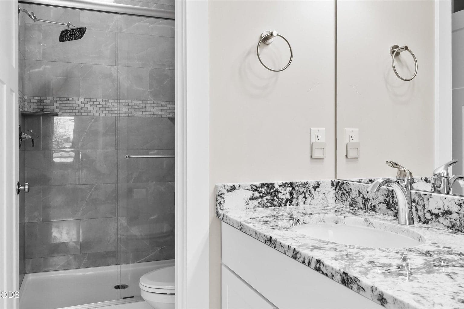 Photo of 3525 SW Hillcrest Court 29 of 59