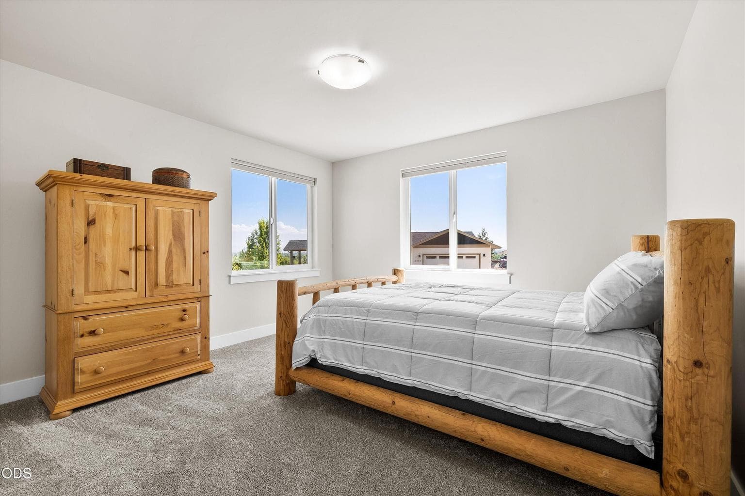 Photo of 3525 SW Hillcrest Court 44 of 59