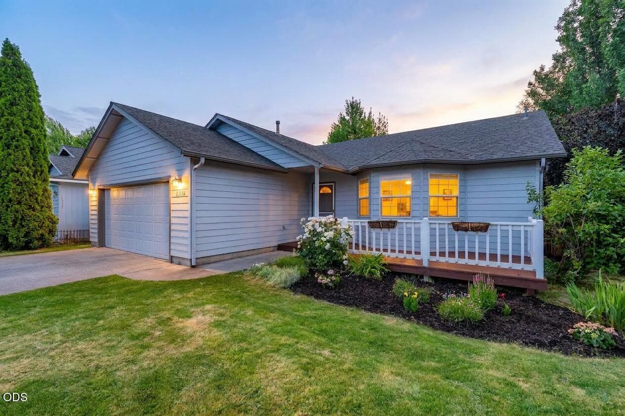 Photo of 21326 Starling Drive 1 of 38
