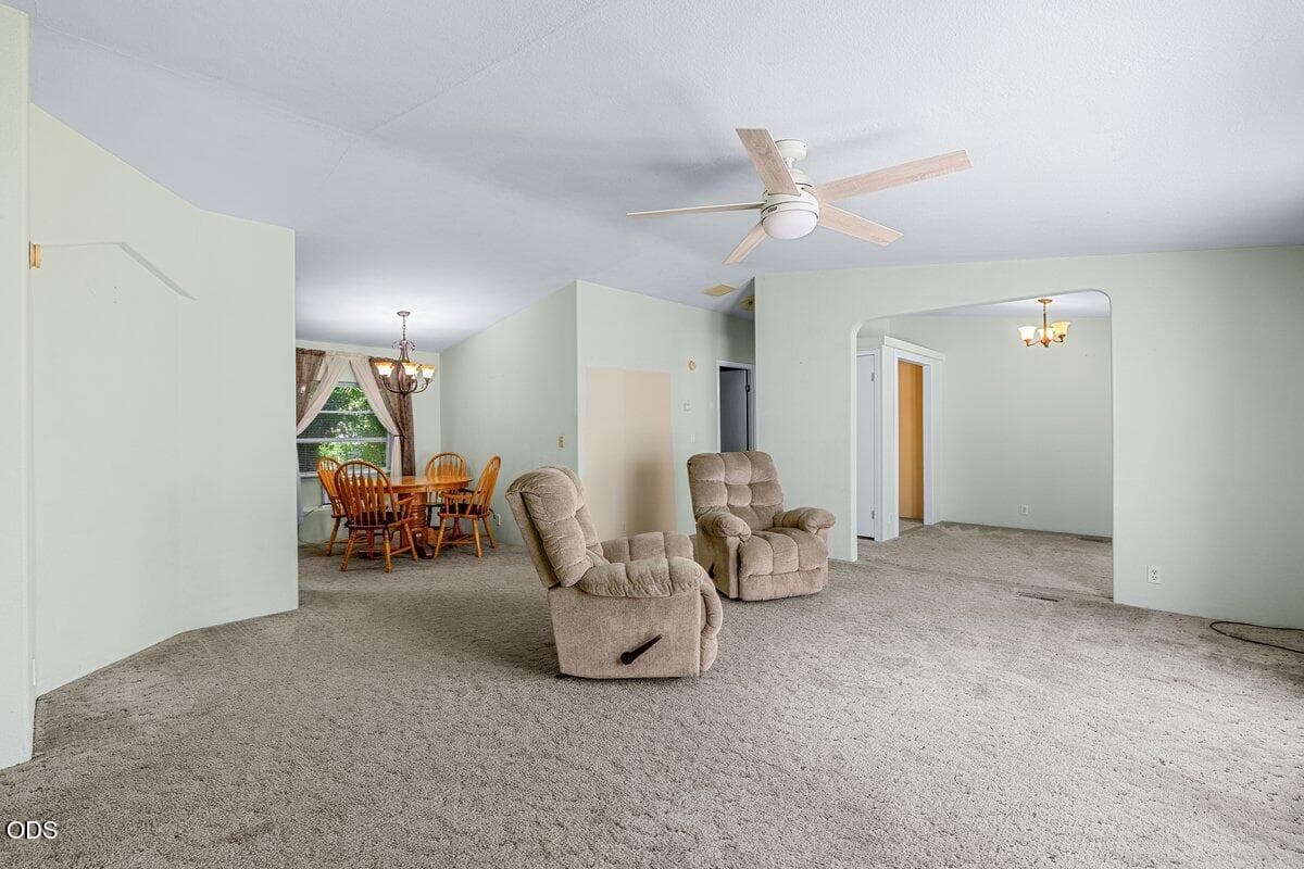 Large with Ceiling Fan