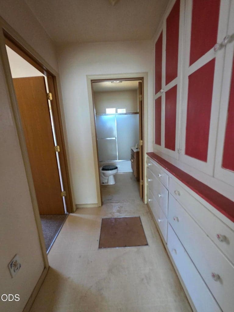 Photo of 2045 Garden Avenue 4 of 6