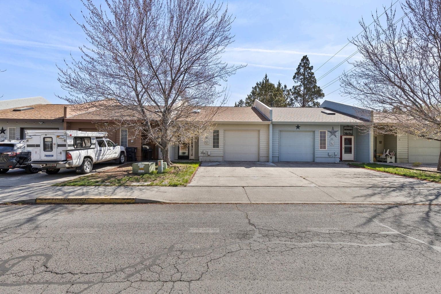 Photo of 986 Centennial Street 1 of 23
