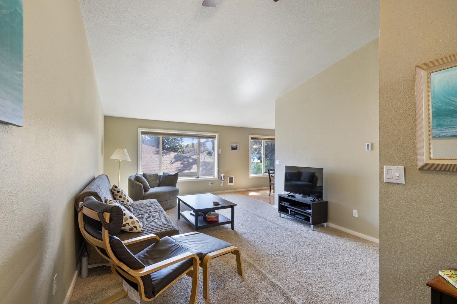 Photo of 986 SE Centennial Street 6 of 23