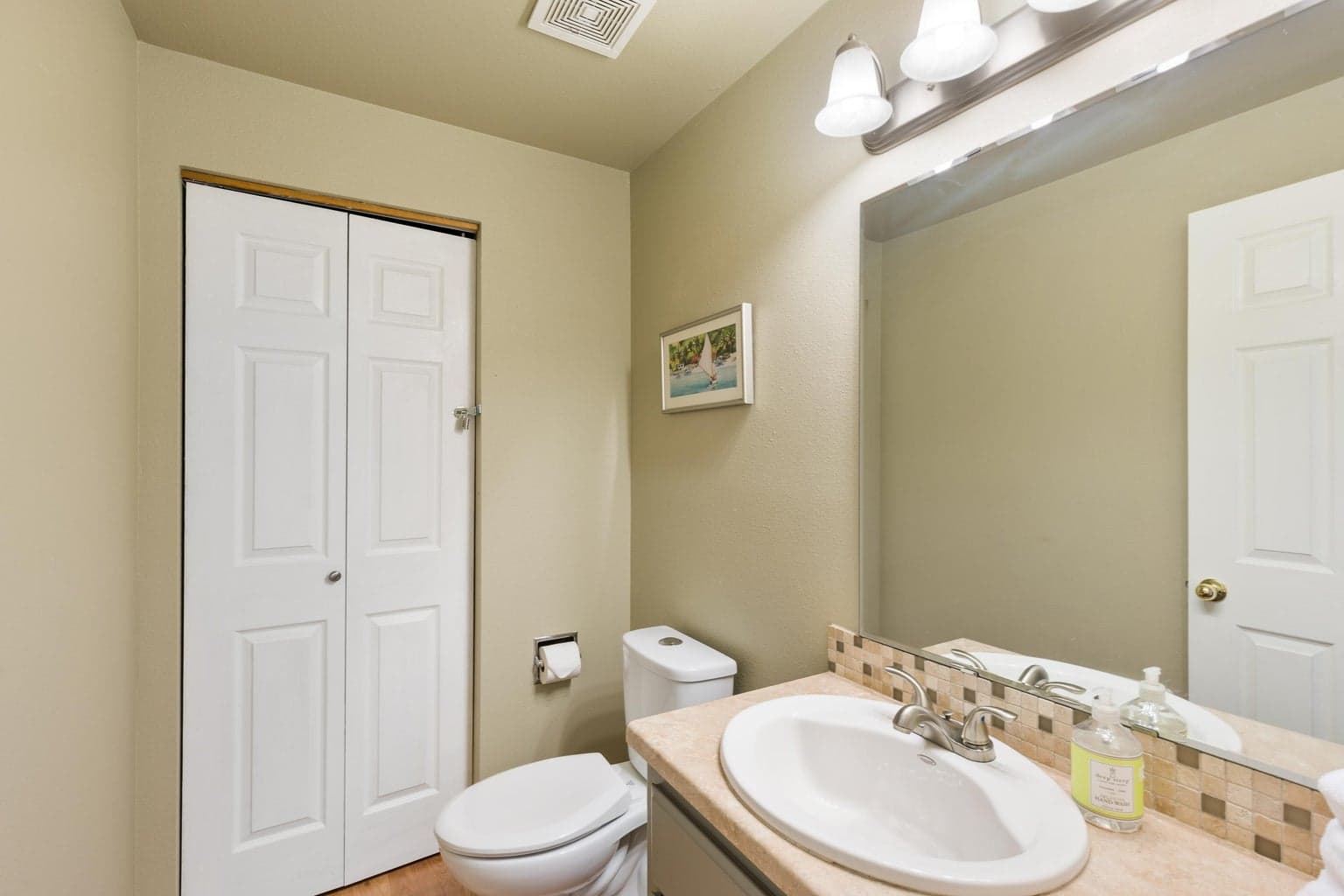 Photo of 986 SE Centennial Street 13 of 23