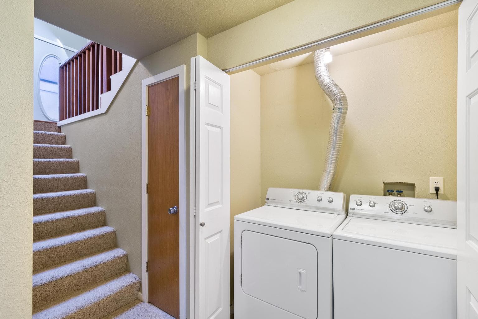 Photo of 986 SE Centennial Street 15 of 23