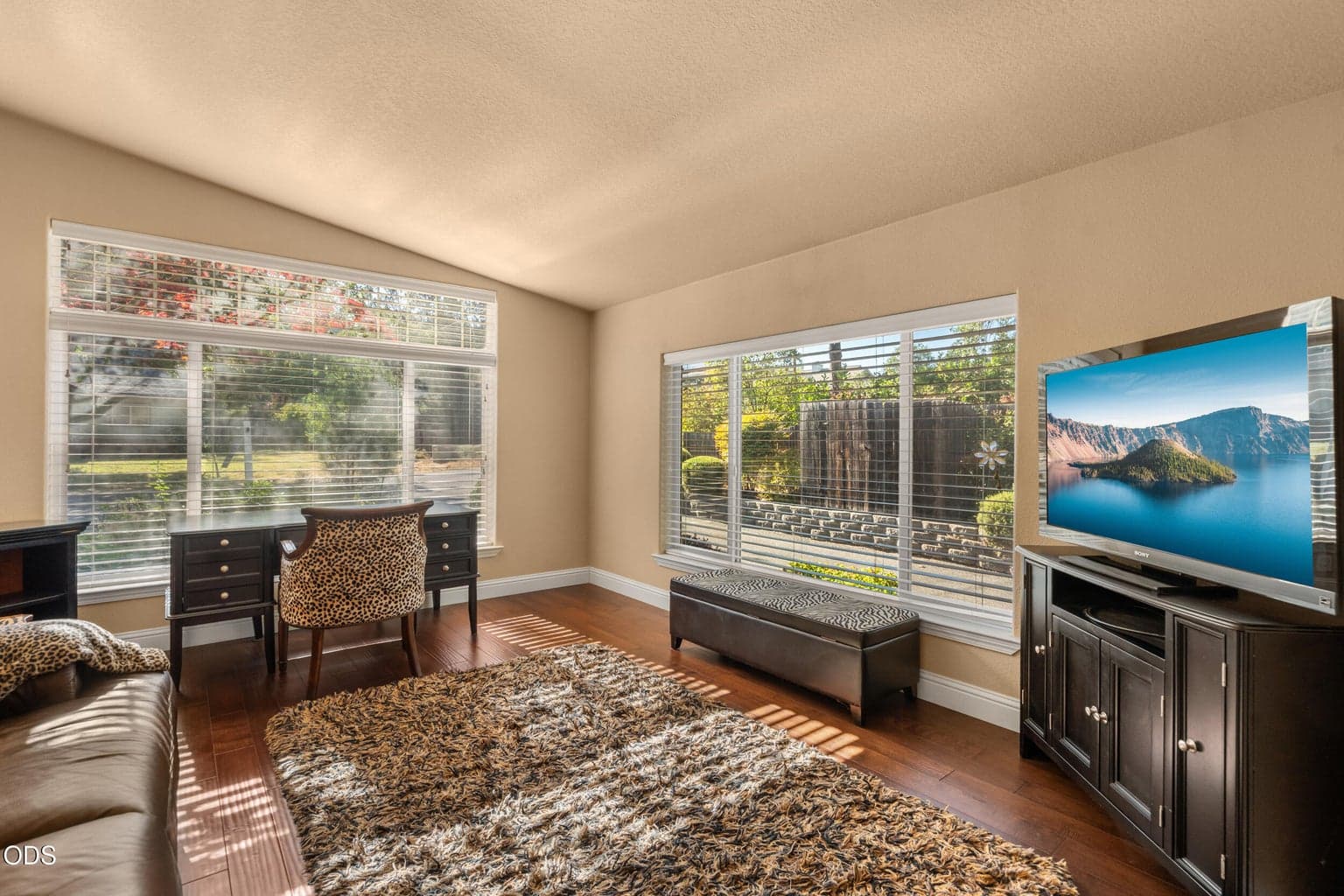 Photo of 1811 Eunice Avenue 4 of 39
