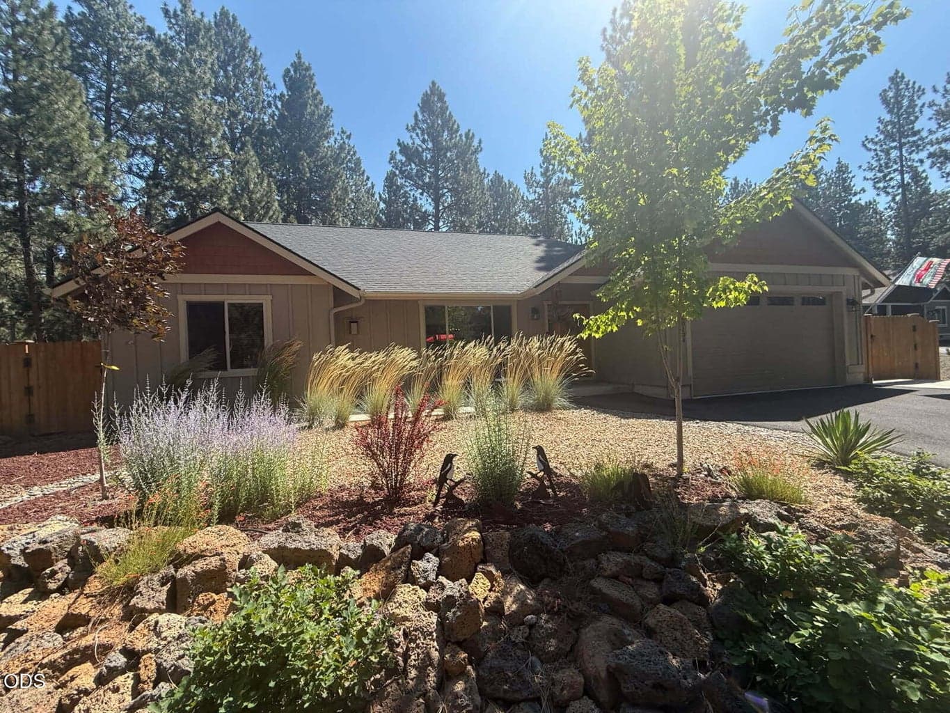Photo of 60134 Turquoise Road 1 of 4