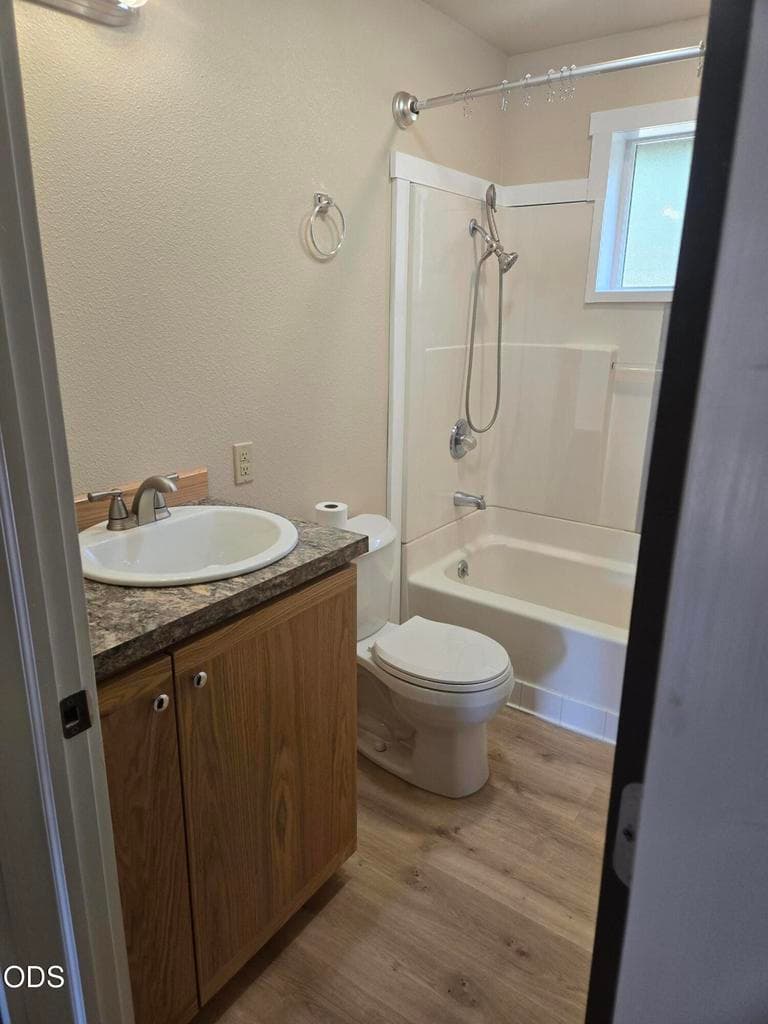 Photo of 52460 Pine Drive 11 of 16