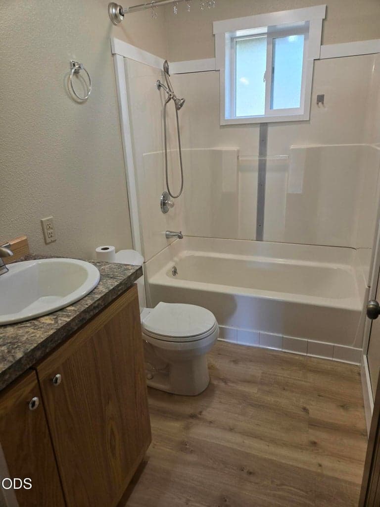 Photo of 52460 Pine Drive 12 of 16