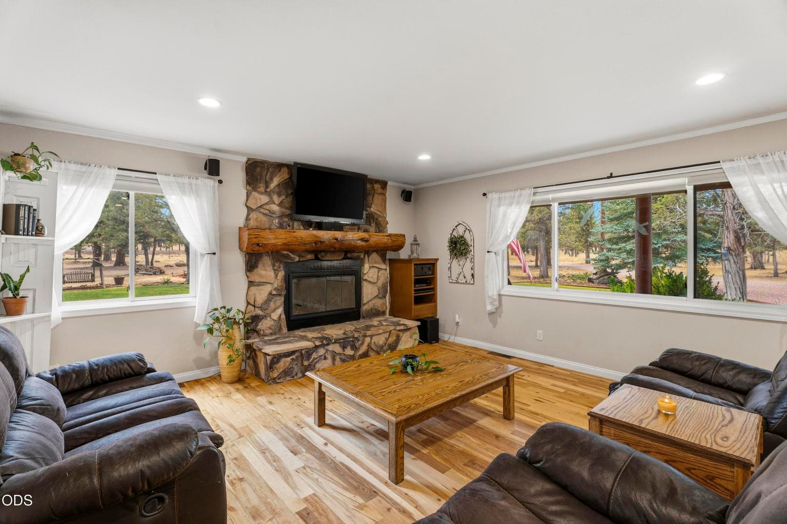 Photo of 17760 Edmundson Road 8 of 70