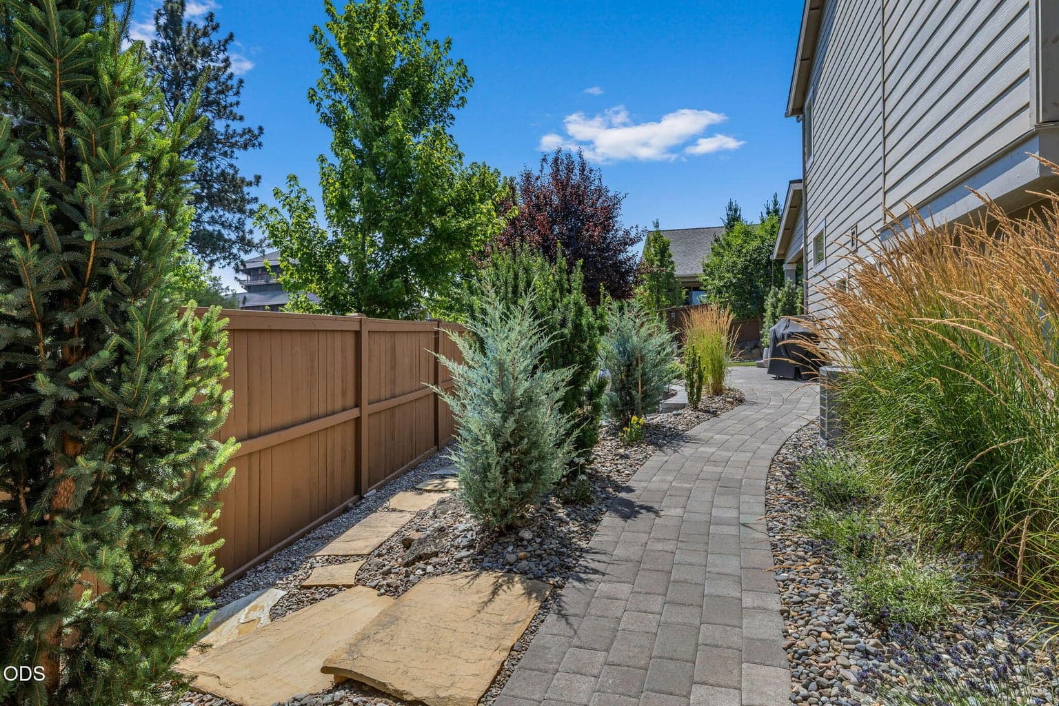Photo of 20867 SE Sunniberg Lane 12 of 61