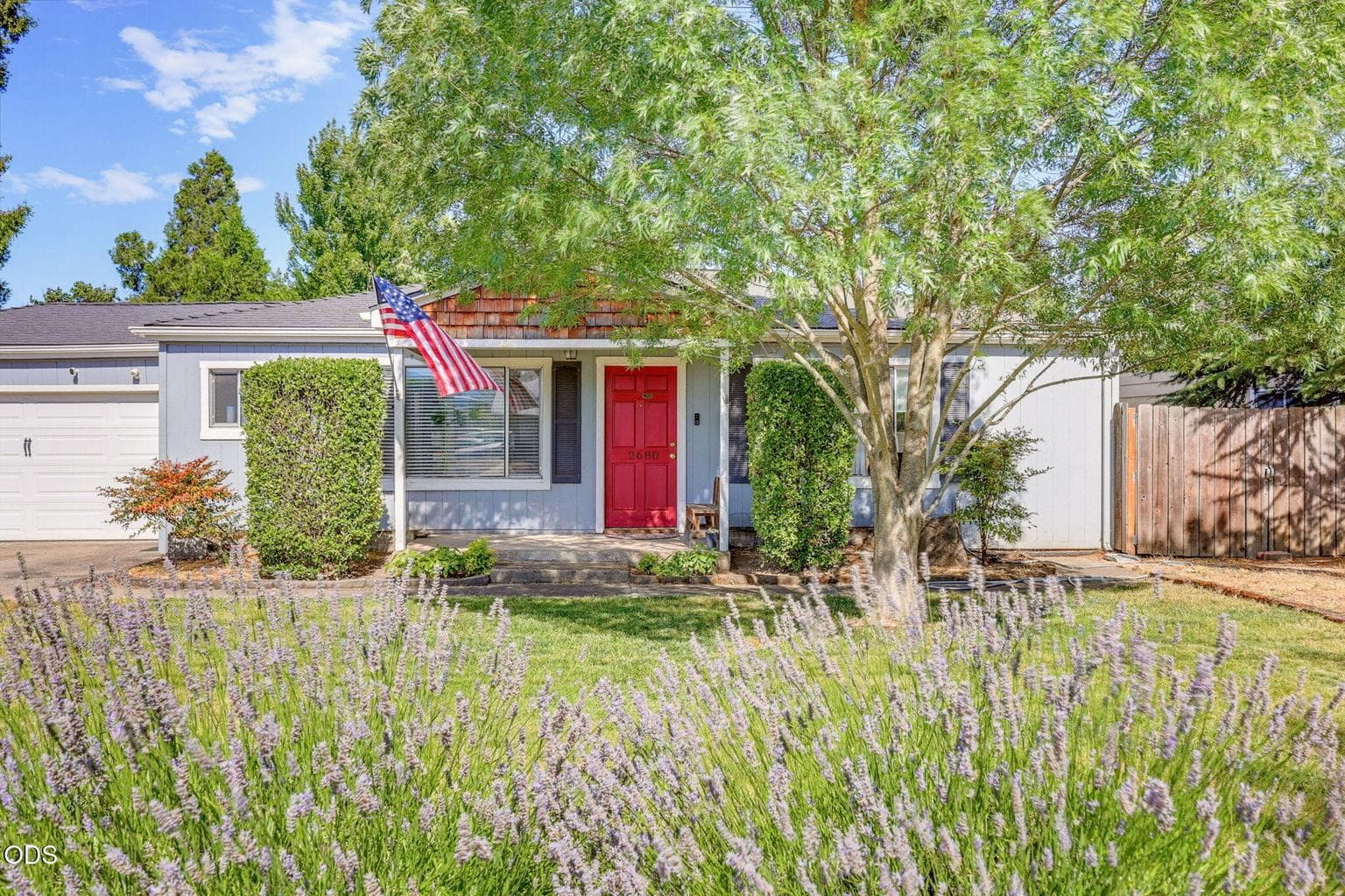 Photo of 2680 Elliott Avenue 2 of 36