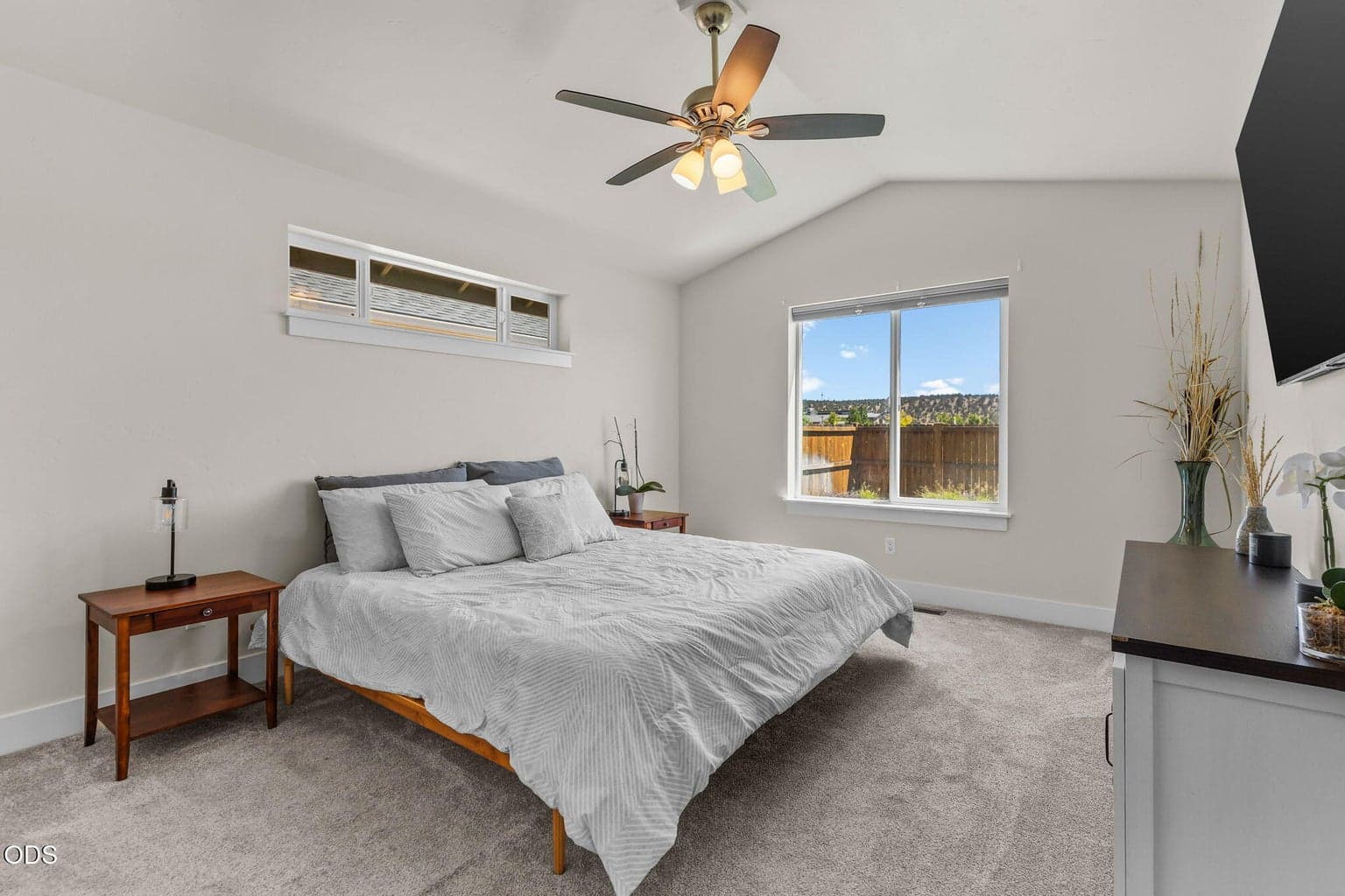 Photo of 680 NE Trestle Street 17 of 42
